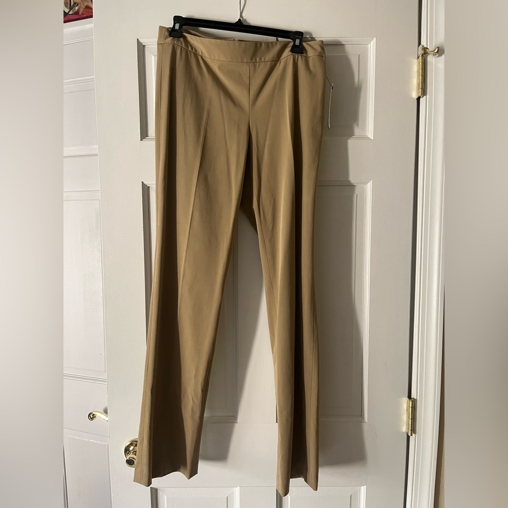 New with Tags Theory Cotton cropped pants.